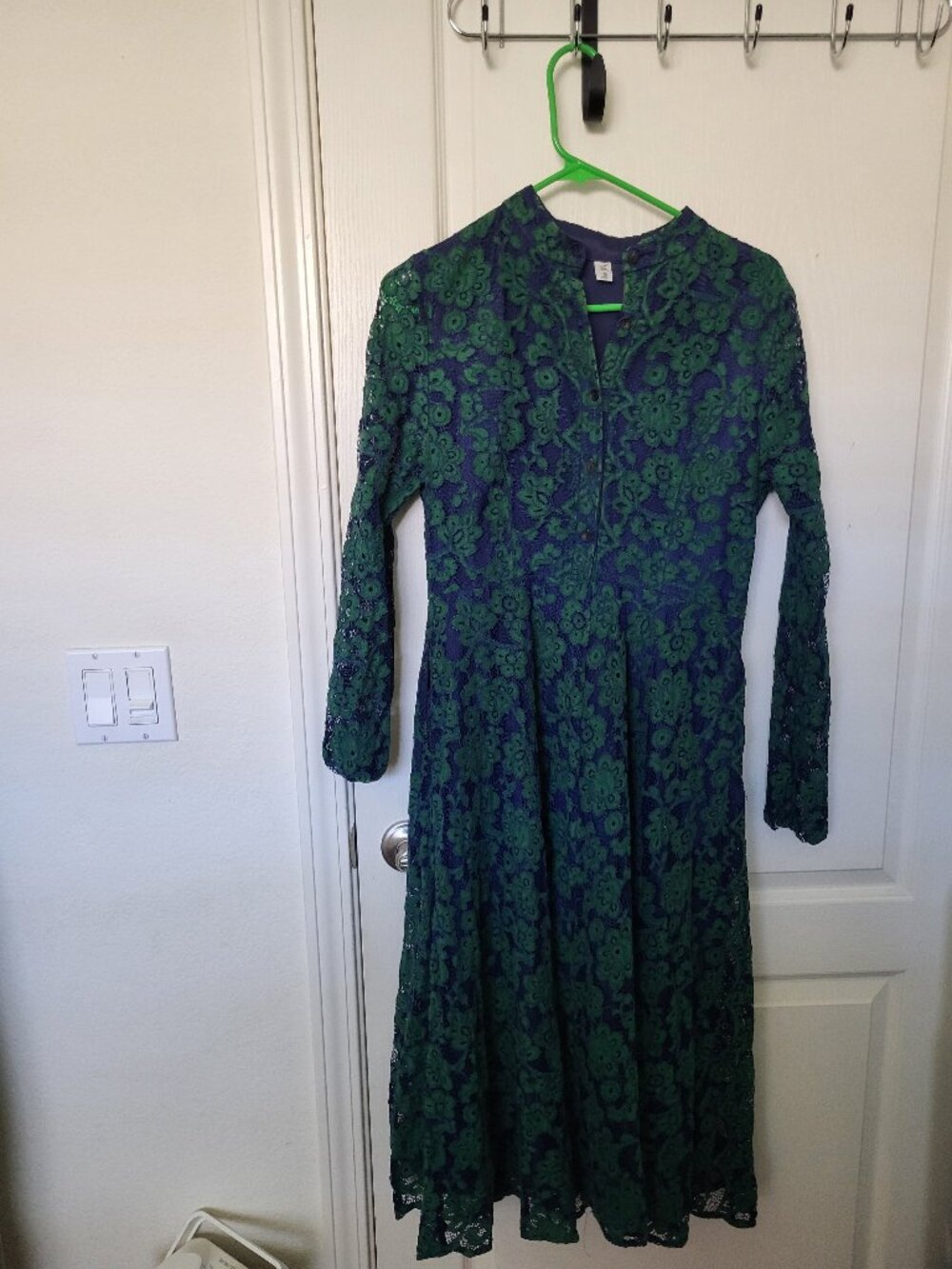Green lace dress